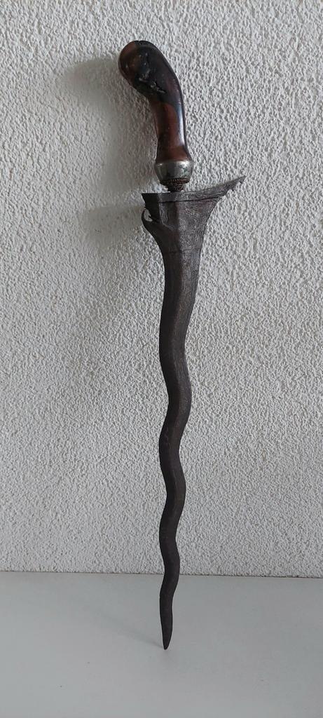 Oude keris/kris met versierd handvat, Antiek en Kunst, Ophalen of Verzenden