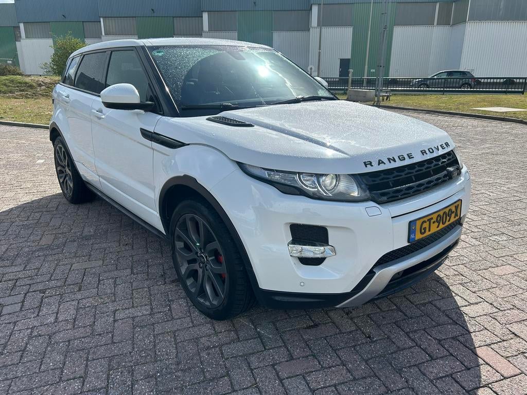 Range Rover Evoque SD4 4WD AUT PANO 190PK, Auto's, Land Rover, Automaat, Euro 5, 1800 kg, Zwart