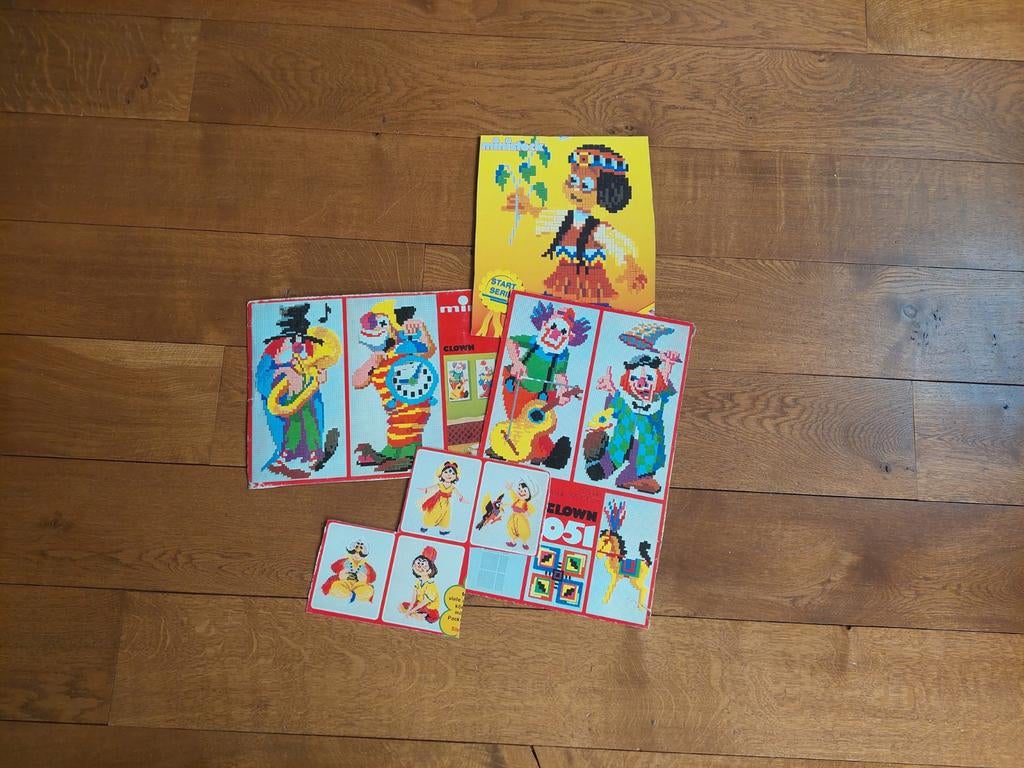 Ministeck voorbeelden personages, Hobby en Vrije tijd, Ministeck, Ophalen of Verzenden, Gebruikt, Voorbeeldboek