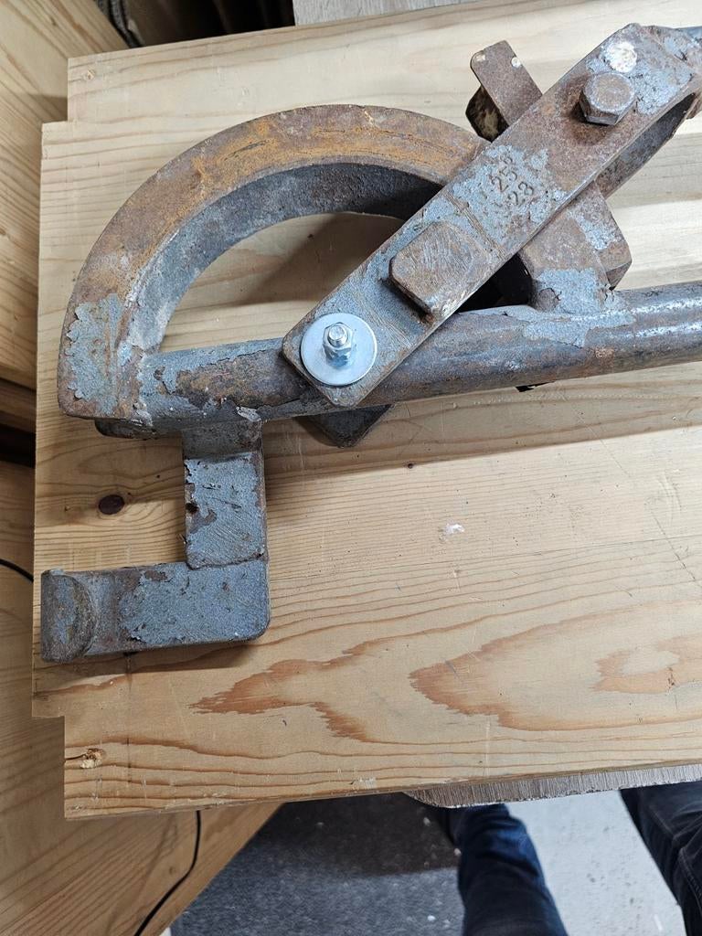 Buigijzer 25,6 / 28 - Gebruikt maar goed, Doe-het-zelf en Verbouw, Gereedschap | Handgereedschap, Ophalen of Verzenden, Gebruikt