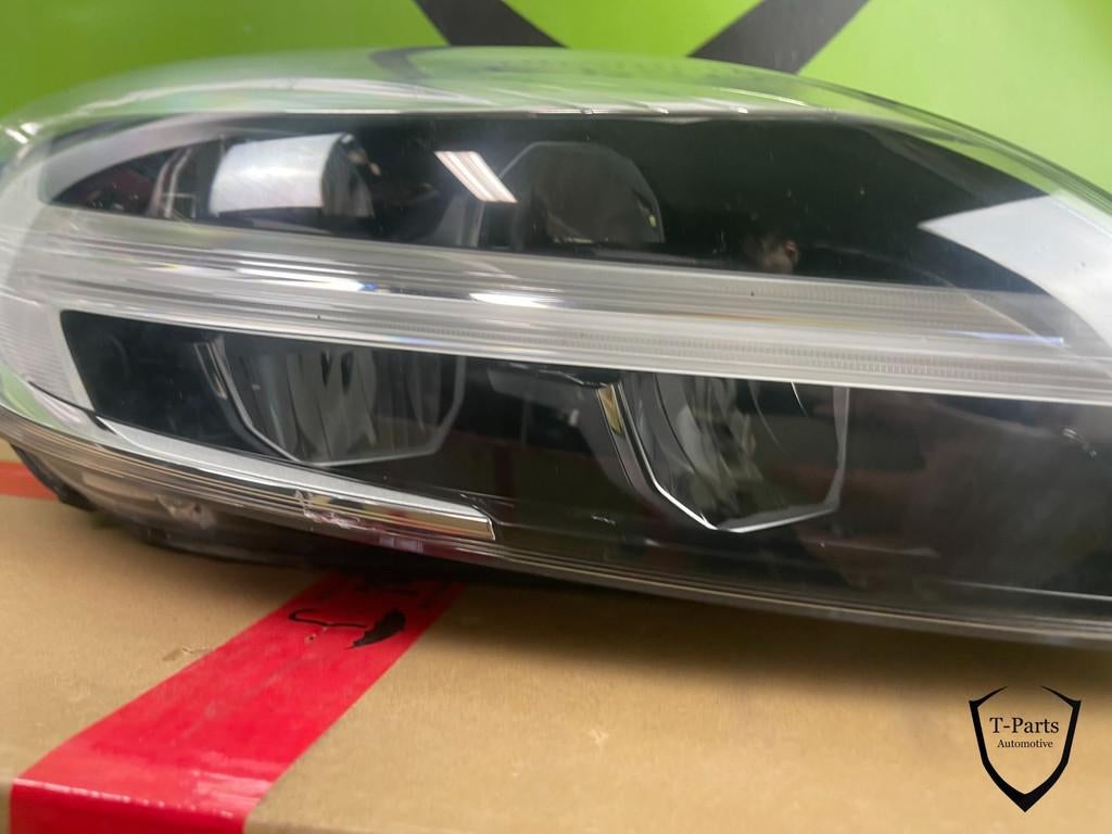 volvo V40 rechts koplamp 32228484, Auto-onderdelen, Verlichting, Info@fabrikant.eu, Ophalen of Verzenden, Volvo, Fabrikantstraat 1
1000 AA  Amsterdam