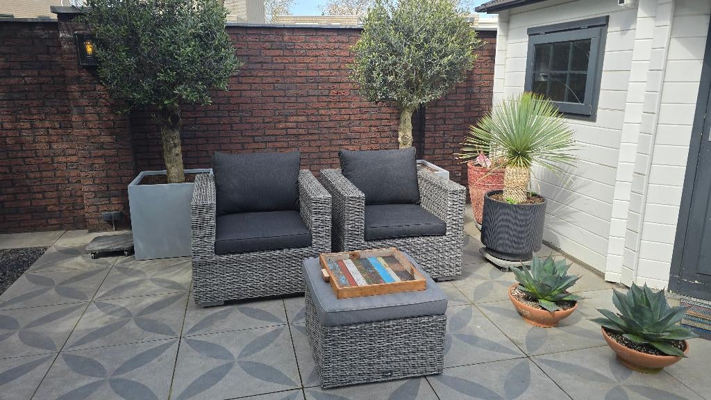 Loungestoelen (set) bestaand uit 2 stoelen en een hocker, Tuin en Terras, Tuinsets en Loungesets, Hocker, Zo goed als nieuw, Loungeset