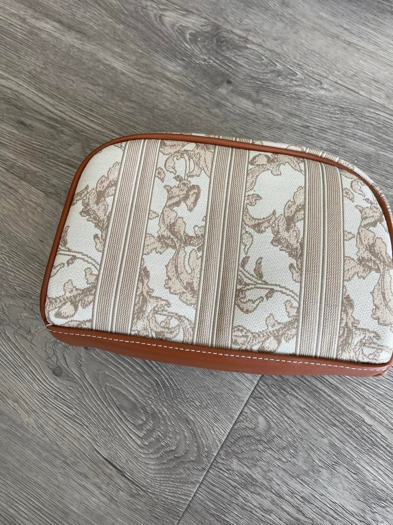 Olcay Gulsen toilettas Riviera Limited Edition, Ophalen of Verzenden, Nieuw, Beige, Dame