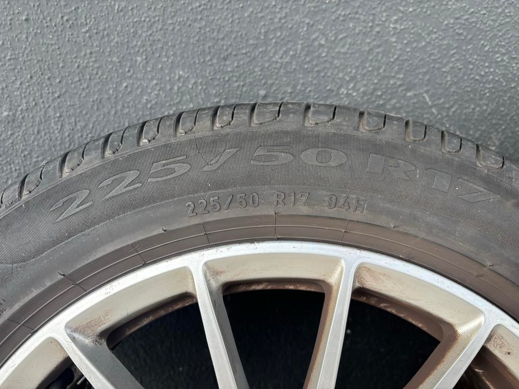 Set van 4 Audi wielen en banden 225/50 R17, Auto-onderdelen, Banden en Velgen, Gebruikt, Banden en Velgen, 17 inch, Ophalen of Verzenden