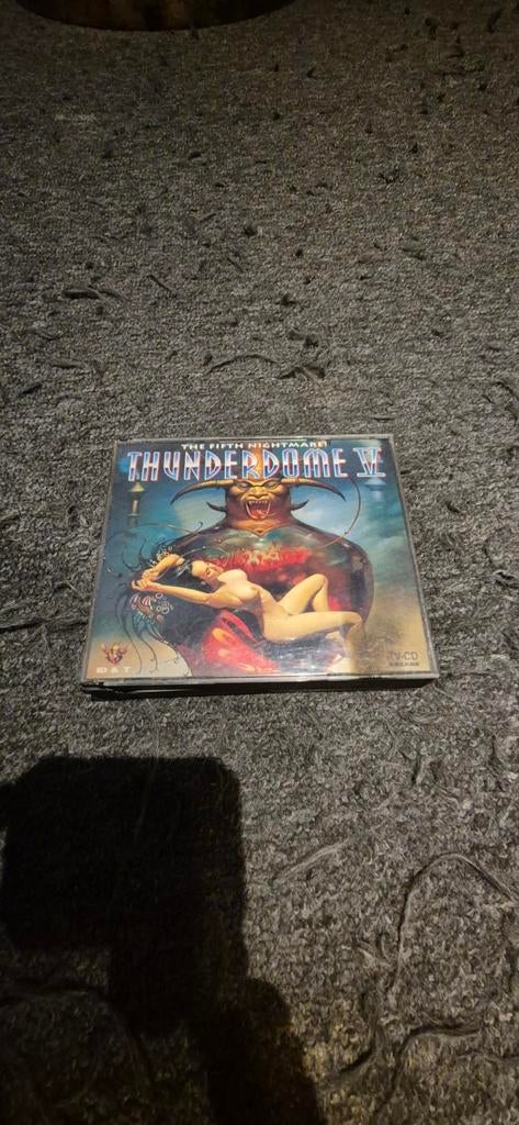 Thunderdome V 5 ***, Ophalen of Verzenden, Zo goed als nieuw