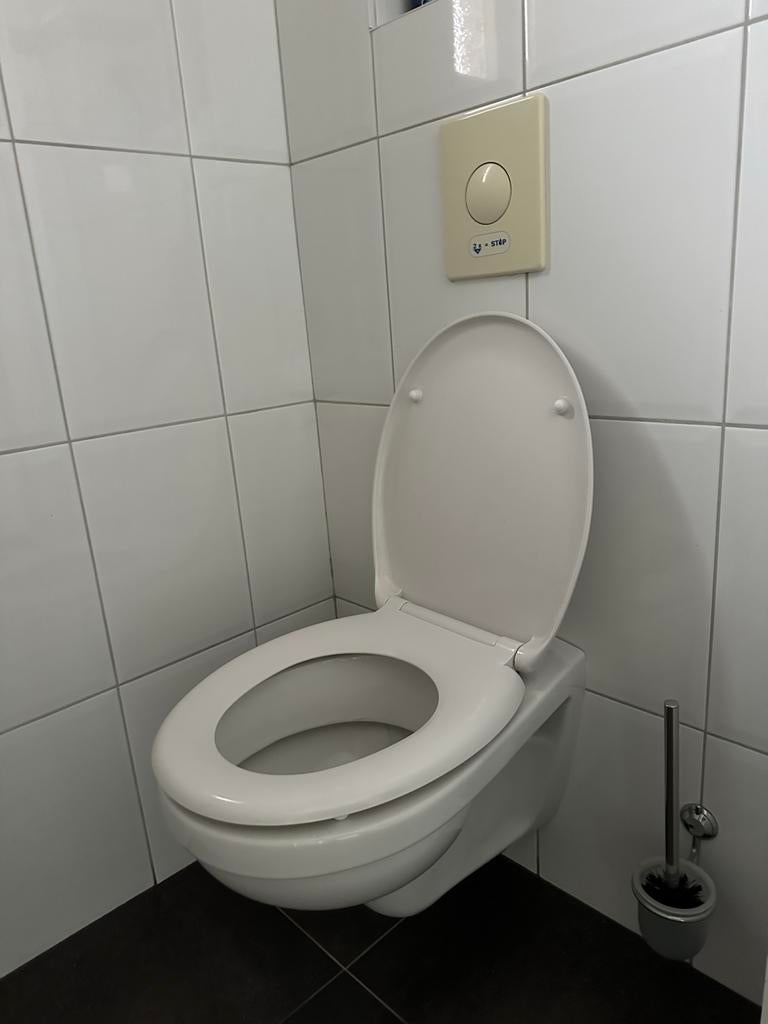 Wandcloset, Ophalen, Gebruikt