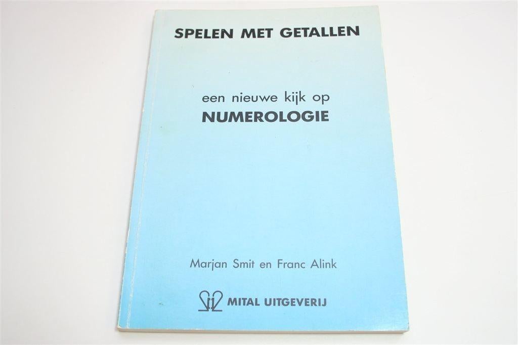 'Spelen met Getallen' — Een Nieuwe Kijk op Numerologie, Ophalen of Verzenden, Gelezen, Overige onderwerpen, Achtergrond en Informatie