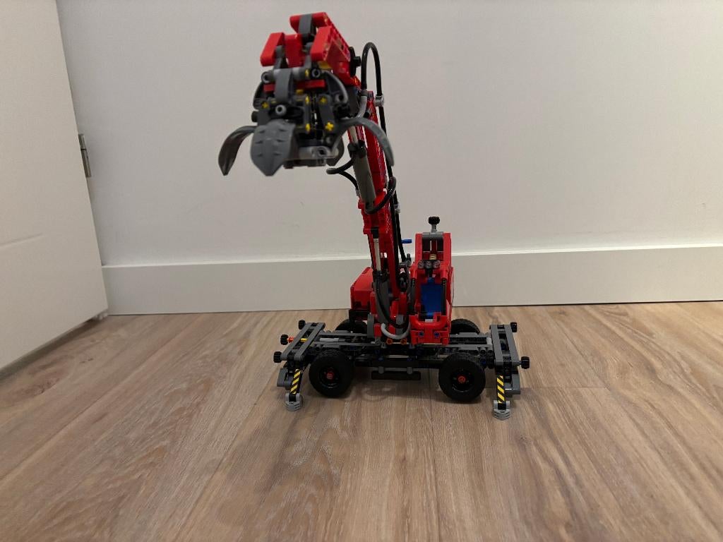 Lego Technic 42144, Ophalen of Verzenden, Zo goed als nieuw, Complete set, Lego