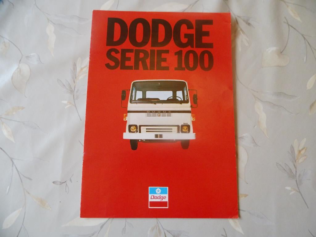 Dodge 100 serie, Boeken, Auto's | Folders en Tijdschriften, Zo goed als nieuw, Overige merken, Verzenden