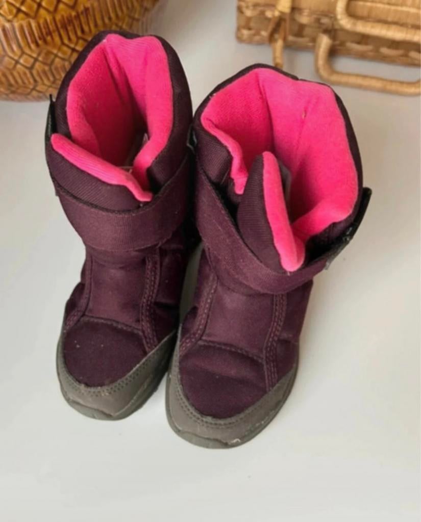 Snowboots quechia maat 24, Ophalen of Verzenden, Zo goed als nieuw, Jongen of Meisje, Laarzen