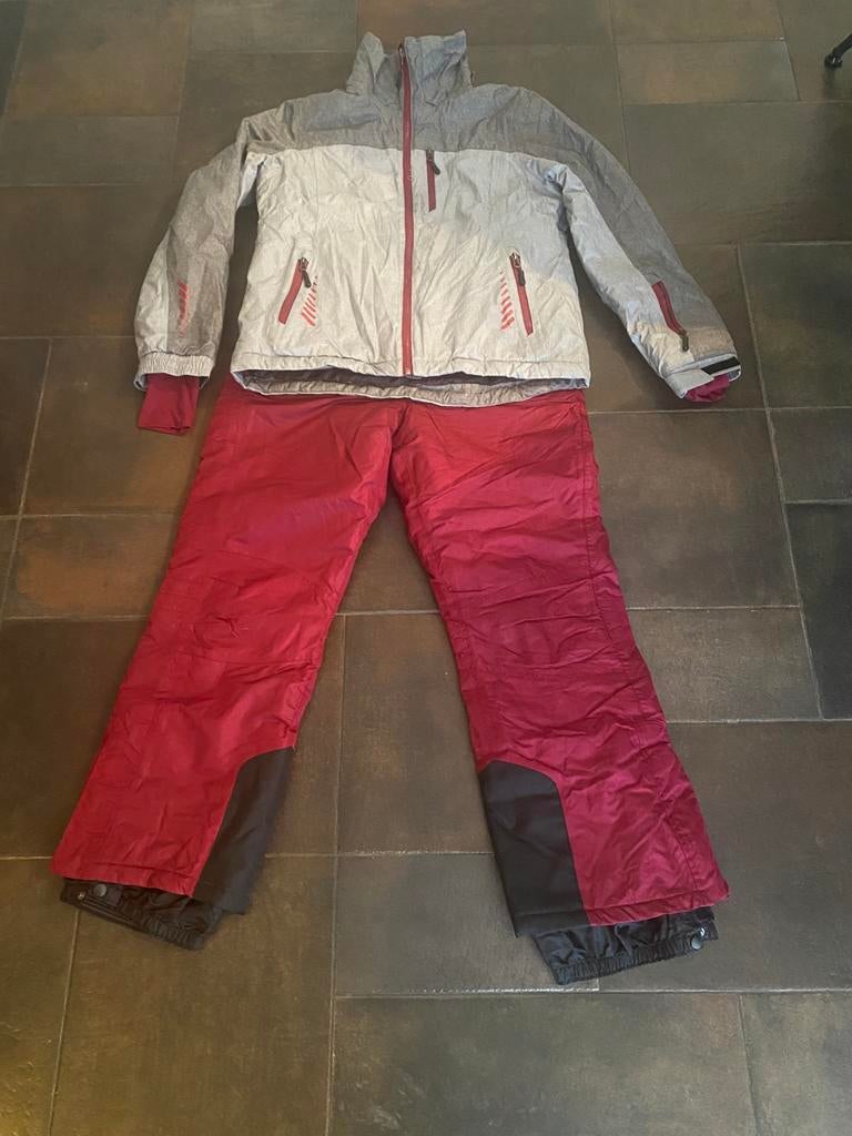 Dames ski jas en broek, Kleding | Dames, Wintersportkleding, Ophalen, Zo goed als nieuw, Maat 42/44 (L), Pak