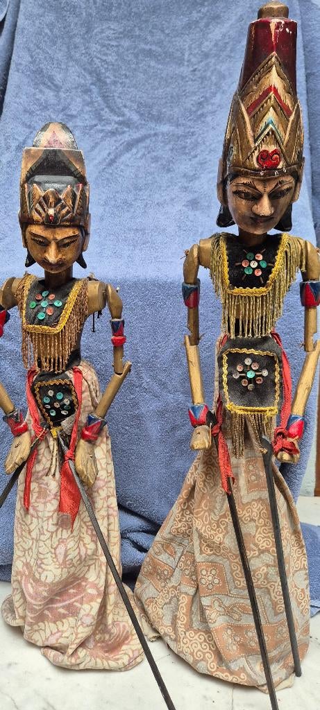 Twee oude wajangpoppen, Antiek en Kunst, Kunst | Niet-Westerse kunst, Ophalen