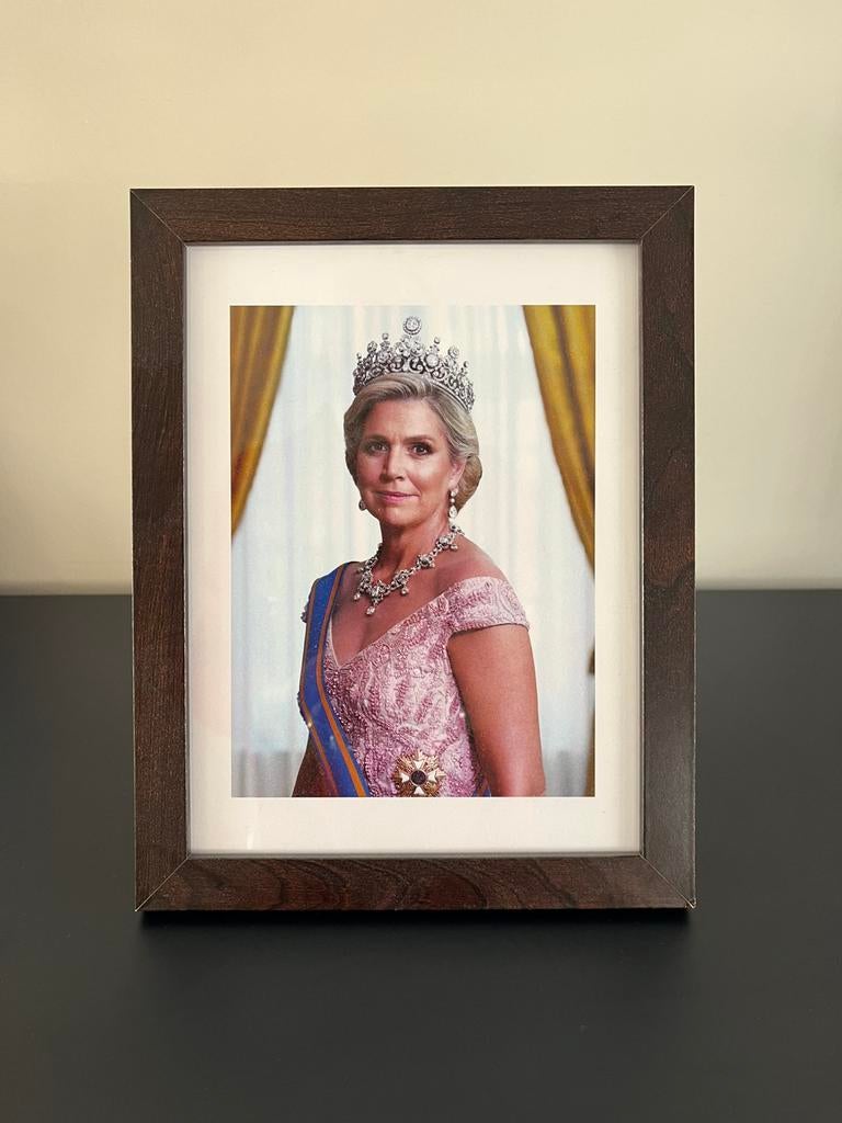 Koningin Maxima door Anton Corbijn, ingelijst, Ophalen of Verzenden, Zo goed als nieuw, Hout, Minder dan 50 cm