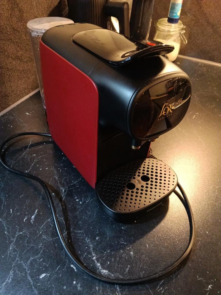 L'OR Barista Koffiemachine - Perfecte Espresso!, Gebruikt, Espresso apparaat, Ophalen of Verzenden, Koffiepads en cups