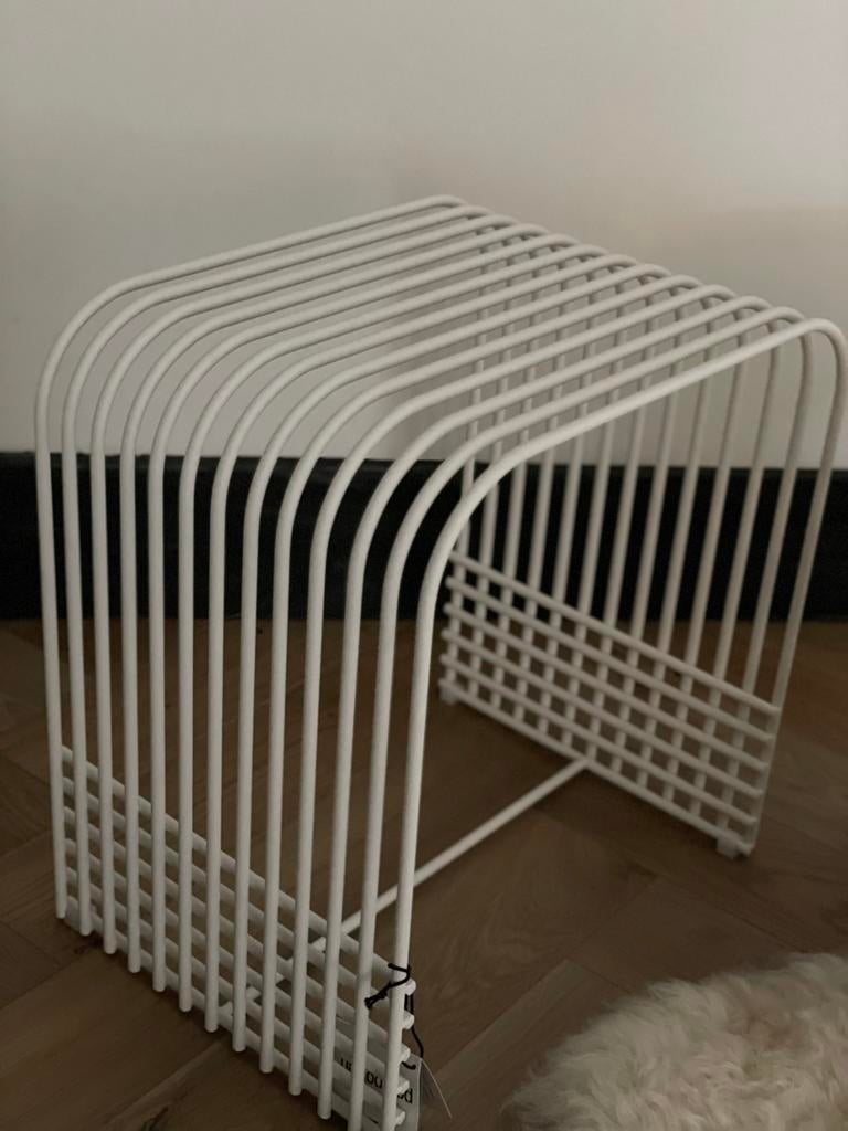 nieuw POLS POTTEN drop kruk bijzettafeltje tafeltje creme, Huis en Inrichting, Tafels | Bijzettafels, Ophalen, Nieuw