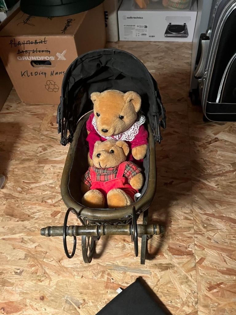 Poppen kinderwagen., Verzamelen, Poppen, Ophalen of Verzenden, Gebruikt, Accessoires