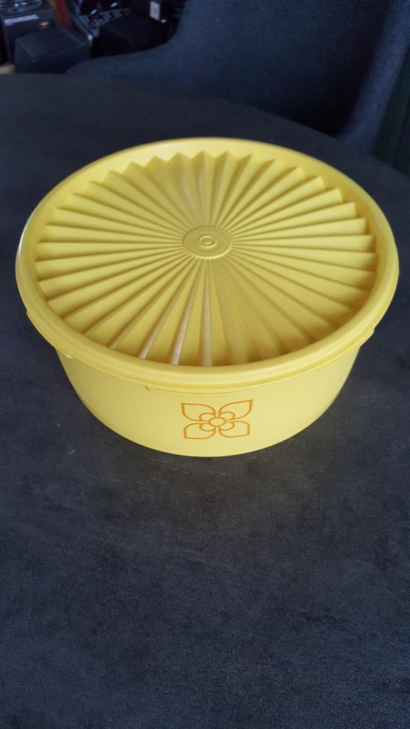 Tupperware Koektrommel Servalier Bowl Geel, Ophalen of Verzenden, Zo goed als nieuw, Geel, Bak of Kom