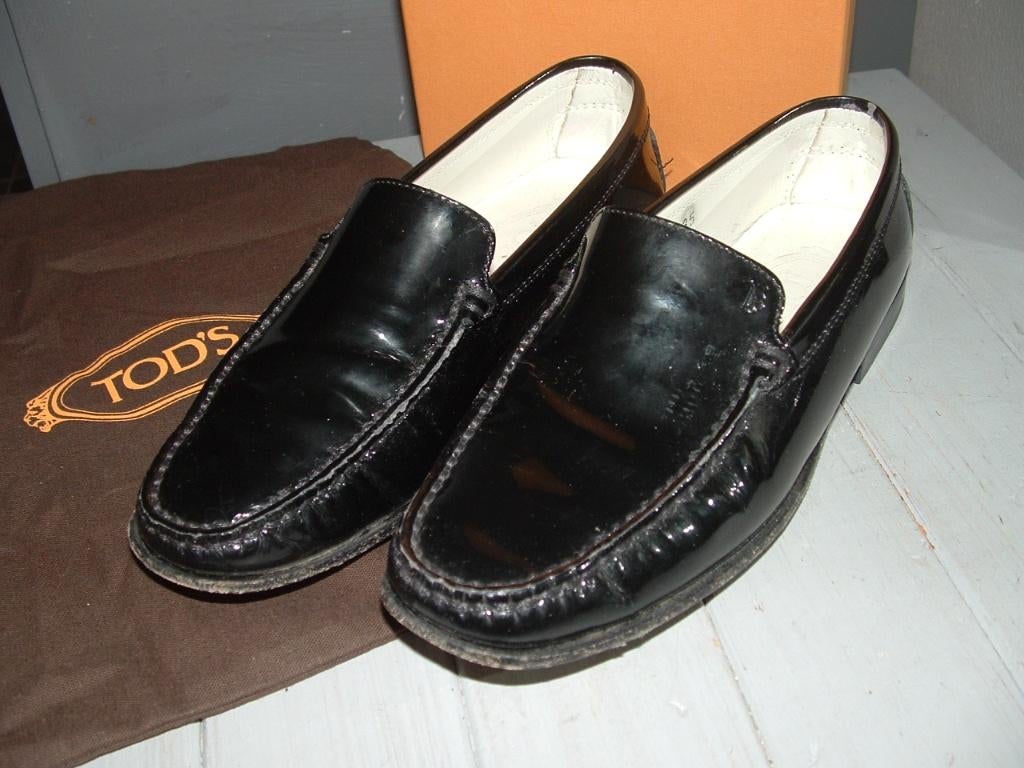 Tod's zwarte lak leer loafers instapper flatje maat 35, Kleding | Dames, Ophalen of Verzenden, Zo goed als nieuw, Tod's, Instappers