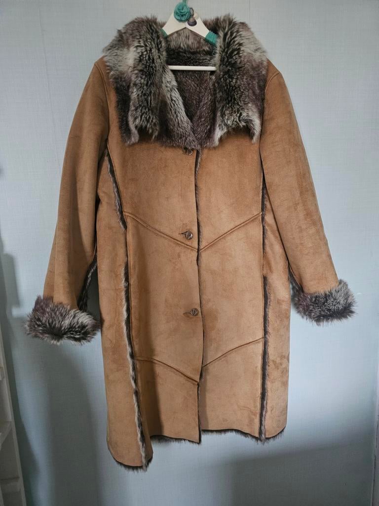 Vintage Bruine Jas met Bontkraag - Maat 44 zgan, Bruin, Maat 42/44 (L), Ophalen of Verzenden, Zo goed als nieuw