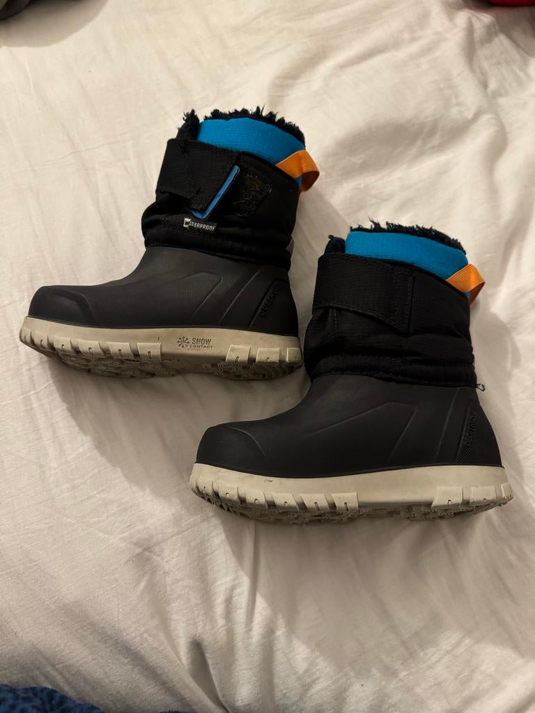 Decathlon Snowboots Maat 26 - Klittenband, Jongetje of Meisje, Overige typen, Ophalen of Verzenden, Zo goed als nieuw