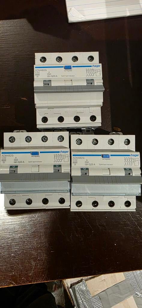 diverse aardlekautomaat en gewoone automaten en kabel, Ophalen of Verzenden, Nieuw, Overige typen