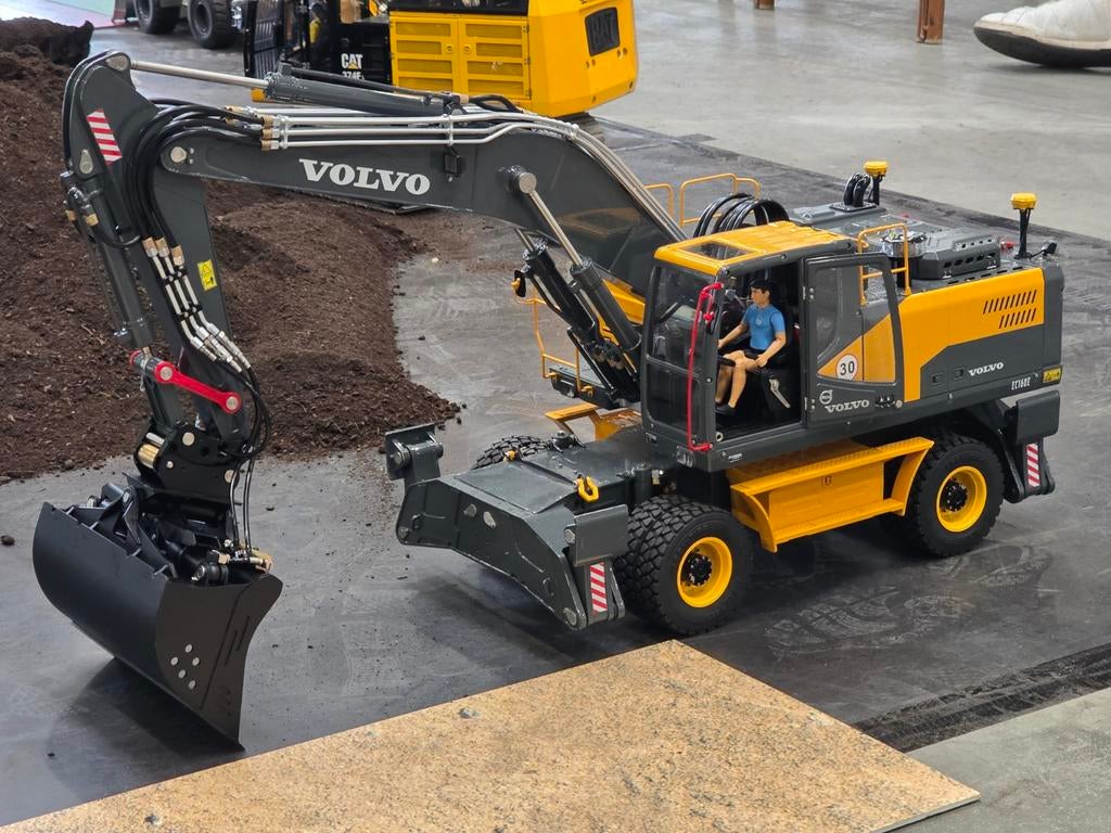 Volvo graafmachine lesu mobilbagger , inruil mogelijk, Ophalen, Groter dan 1:32, Overige merken