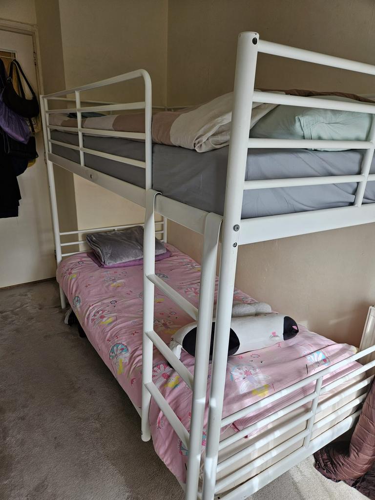 Stapel bed wit, Eenpersoons, Ophalen of Verzenden, Zo goed als nieuw, 90 cm