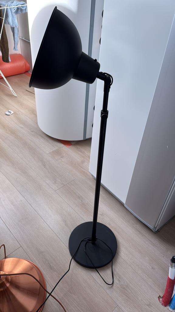 Zwarte staande lamp hektar ikea, Ophalen of Verzenden, Zo goed als nieuw, 150 tot 200 cm