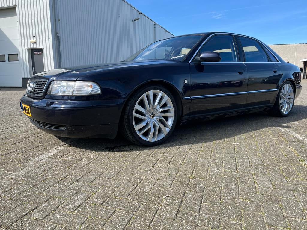A8 d2 4.2 Quattro automaat 1998 met nieuwe apk, Automaat, 4172 cc, Bluetooth, Blauw
