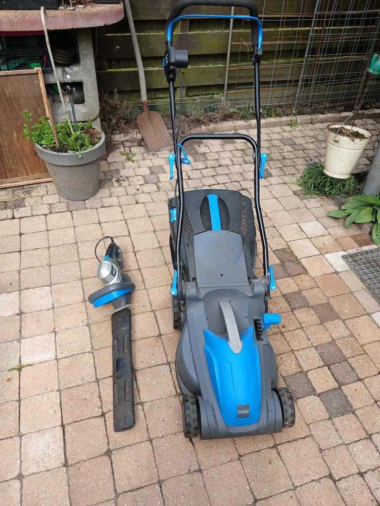 elektrische garsmaaier en heggeschaar, Ophalen, Gebruikt, Elektrische grasmaaier, Opvangbak