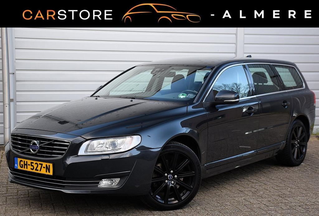 Volvo V70 2.4 D5 AWD Kinetic*274Dkm*NL Auto*245Pk*Trekhaak*, Auto's, Volvo, Euro 5, Gebruikt, Zwart, 2000 kg