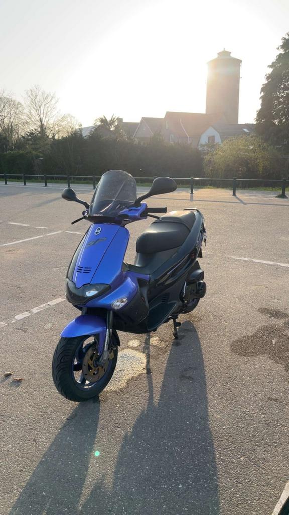 Gillera runner 70 cc, Fietsen en Brommers, Scooters | Piaggio, Ophalen of Verzenden