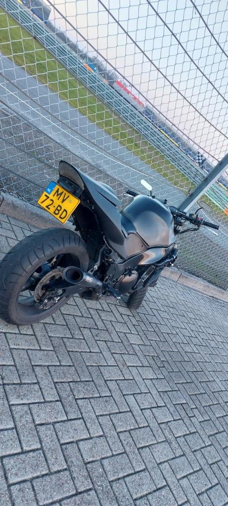 Stoere Zwarte Naked Bike - Perfect voor de Liefhebber