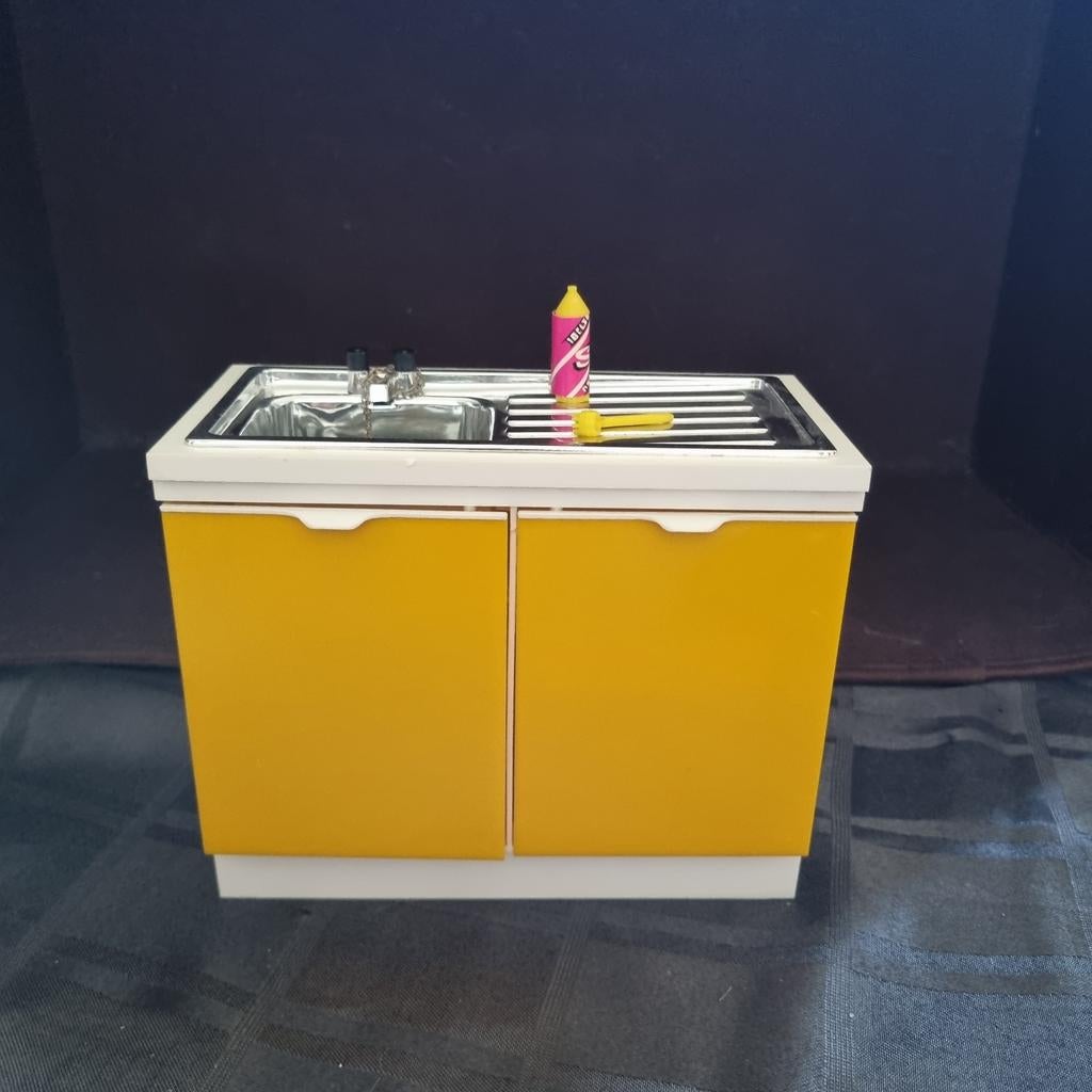 Sindy Pedigree kitchenette gootsteen Kitchen sink 70 keuke', Verzamelen, Ophalen of Verzenden, Zo goed als nieuw, Poppenhuis