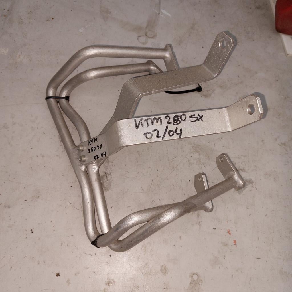 Radiateurbraces KTM 250SX (02-04), Ophalen, Cmx, Cmx, Cmx