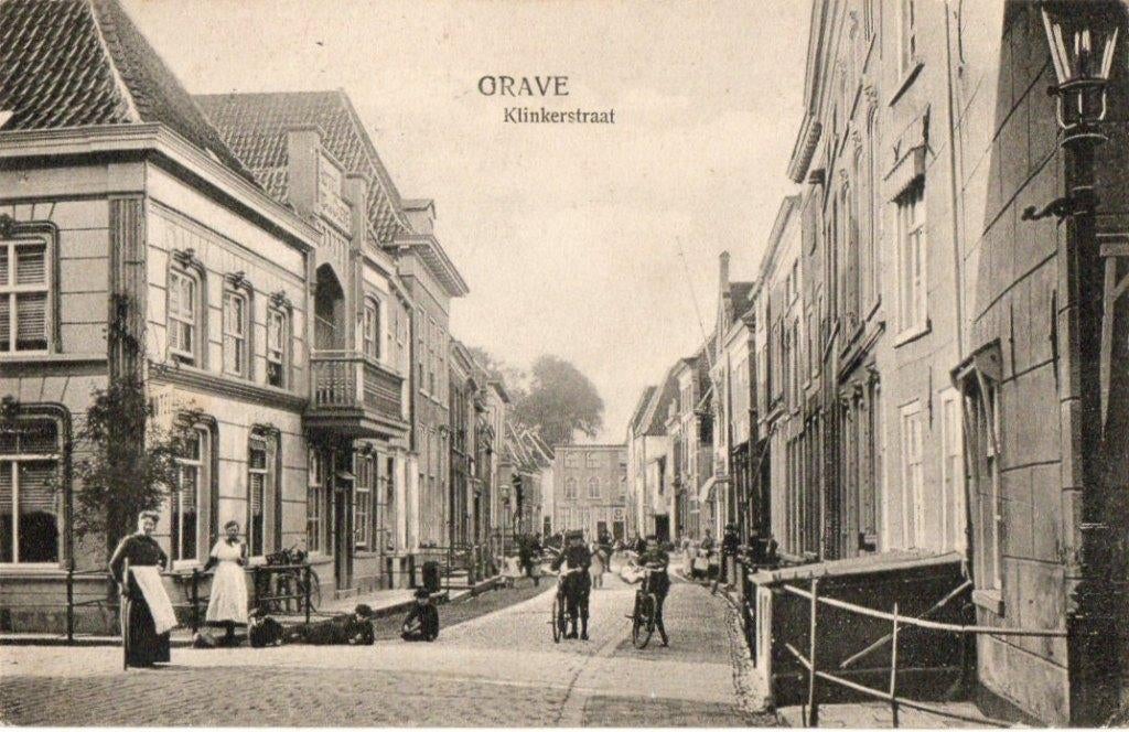 MM131 Grave 1925 Klinkerstraat uitg: Kloppert  W&S.H, Verzenden, 1920 tot 1940, Gelopen, Noord-Brabant