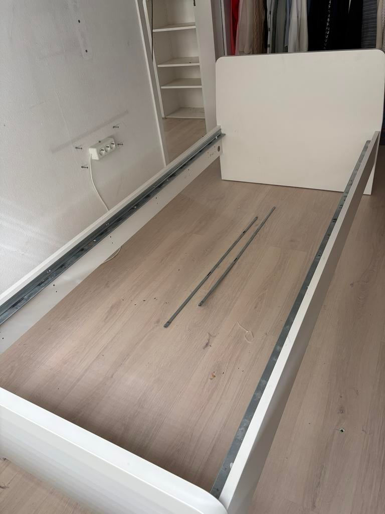 2x ikea 1 persoonsbed met lattenbodem en opberglades, Ophalen, 90 cm, Eenpersoons, Wit