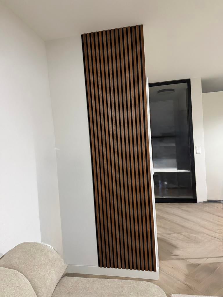 Paneelwand walnoot – 2,41 m x 60,5 cm, Ophalen, Zo goed als nieuw