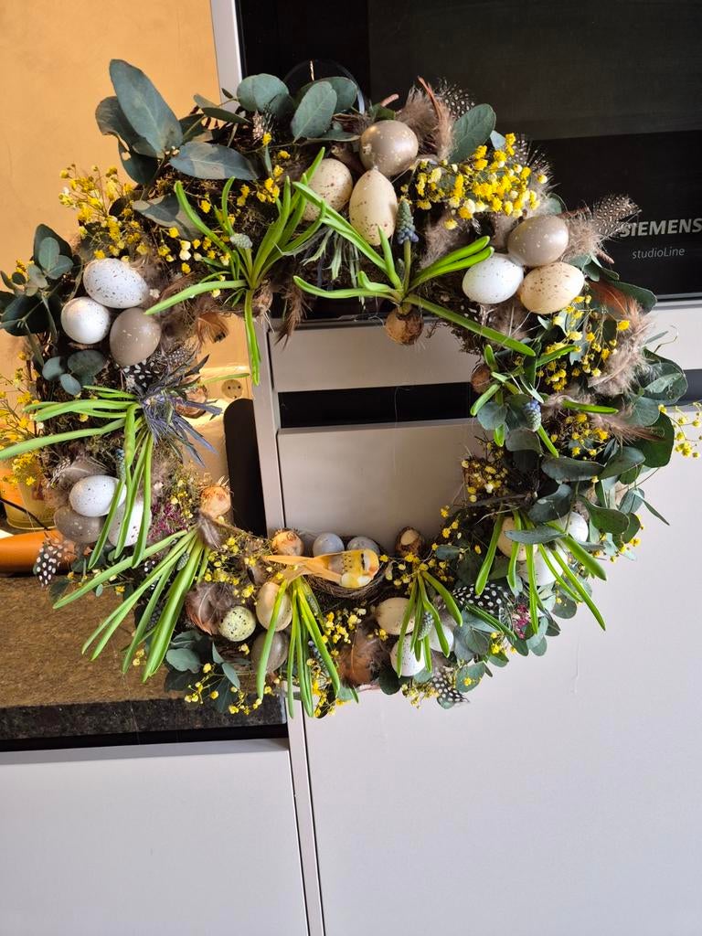 Paaskrans 42 cm doorsnee., Ophalen of Verzenden, Zo goed als nieuw