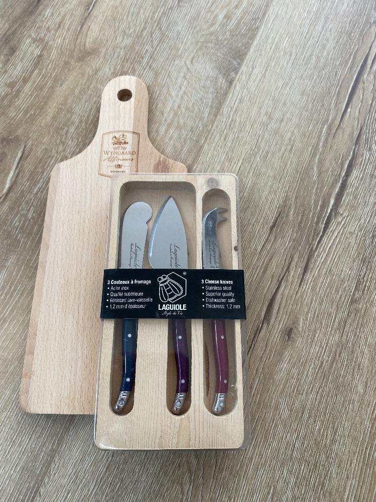 Kaasplankje met 3 kaasmesjes, Ophalen, Nieuw, Rvs of Chroom