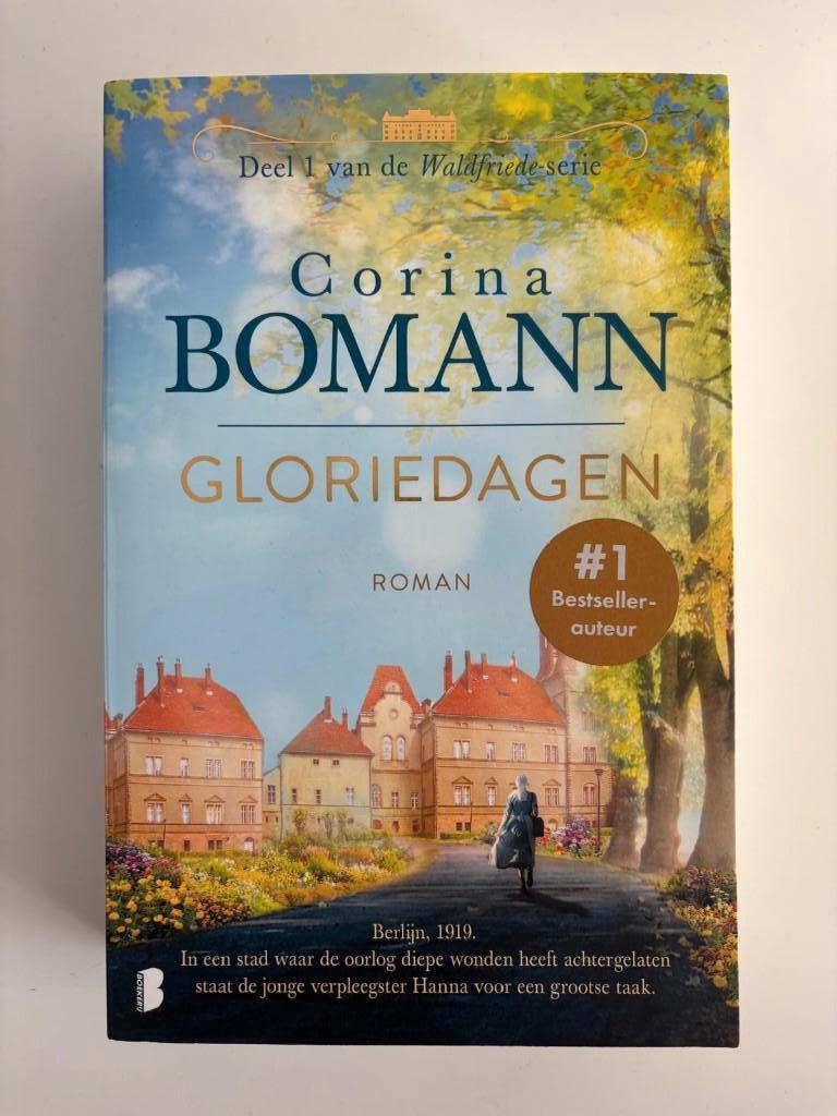 Corina Bomann Gloriedagen Deel:1 van Waldfriede, Boeken, Romans, Ophalen of Verzenden, Zo goed als nieuw, Corina Bomann, Nederland