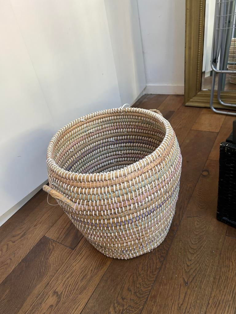 Wasmand / mand, Ophalen, Zo goed als nieuw, Rond, Riet