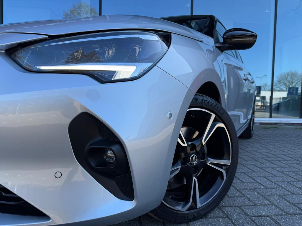 Opel Corsa 1.2 Turbo Elegance - Navi - Climate - Panodak - P, Voorwielaandrijving, 101 pk, Gebruikt, Leder en Stof