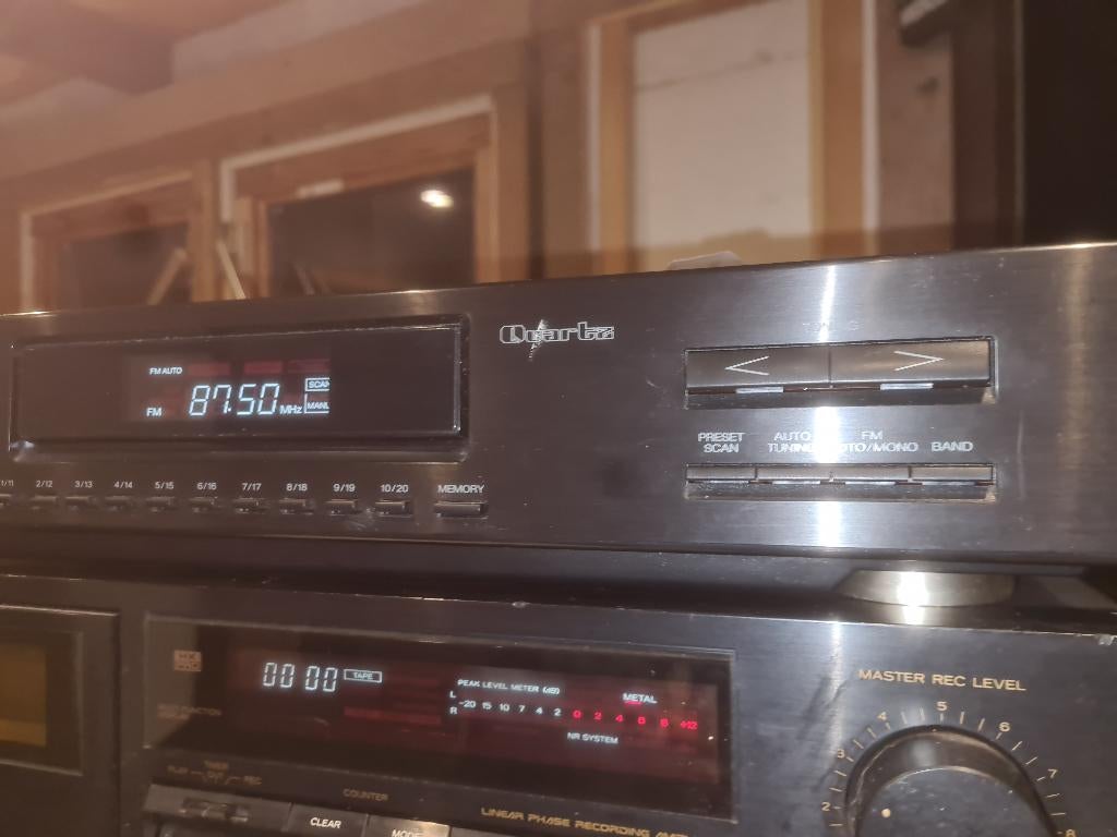 Tuner AKAI AT27L, Ophalen of Verzenden, Gebruikt