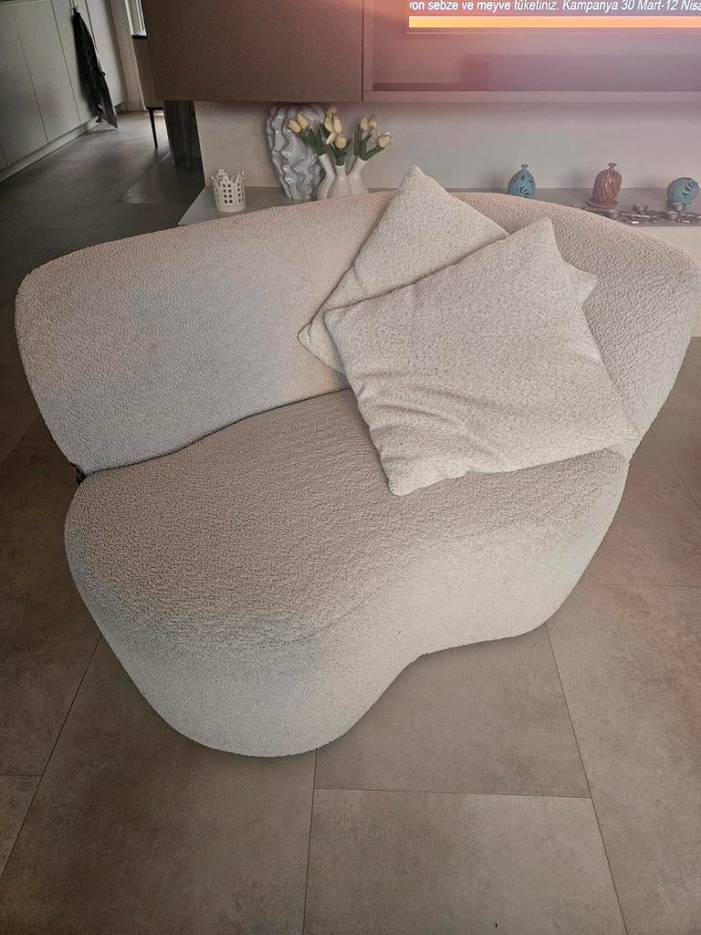 Wood stone bouclé bankje., Ophalen, Zo goed als nieuw, Tweepersoons, Minder dan 150 cm