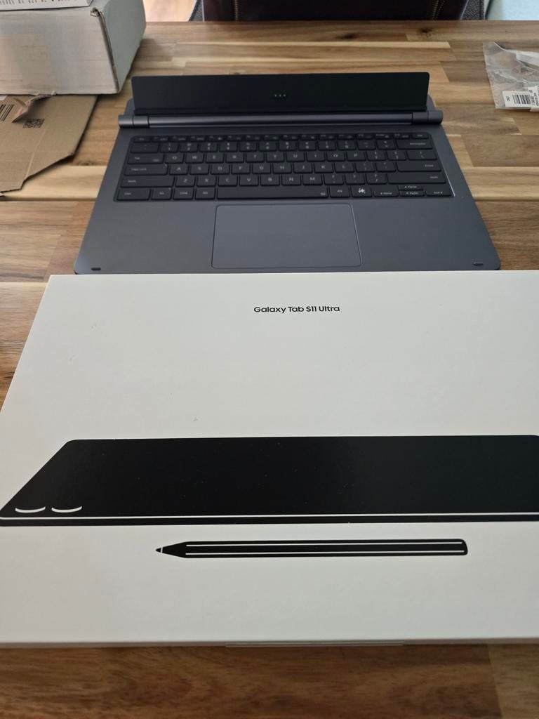 Galaxy Tab S11 Ultra 512Gb + pro Keyboard case (Nieuw), Computers en Software, Android Tablets, 13 inch of meer, Nieuw, Ophalen of Verzenden