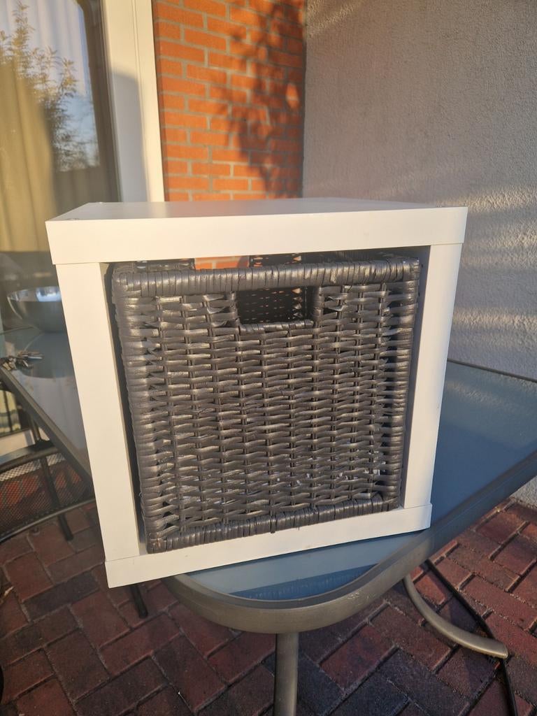 IKEA Kallax kubus met mand, Ophalen of Verzenden, Zo goed als nieuw