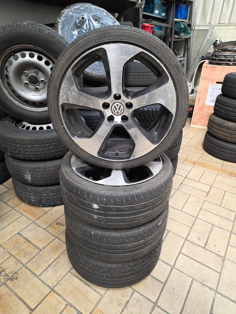 VW Polo GTI 17 inch velgen met 215/40/17 banden 5x100, Ophalen, Banden en Velgen, 17 inch, Personenwagen