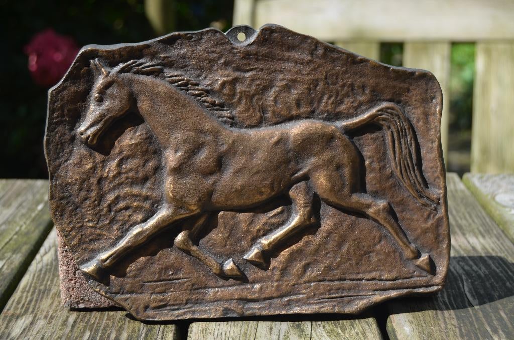 Plaquette van een dravend paard, mooie kwaliteit!, Ophalen of Verzenden, Koper