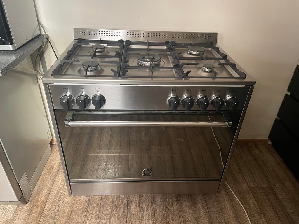 Bertazzoni gas fornuis la germania, Zo goed als nieuw, Gas, Vrijstaand, 85 tot 90 cm